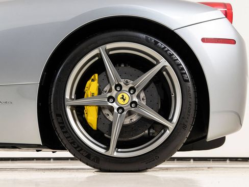 Certified 2014 Ferrari 458 Italia Coupe RWD image 18