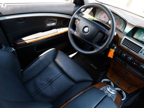 Used 2008 BMW 750Li RWD image 24
