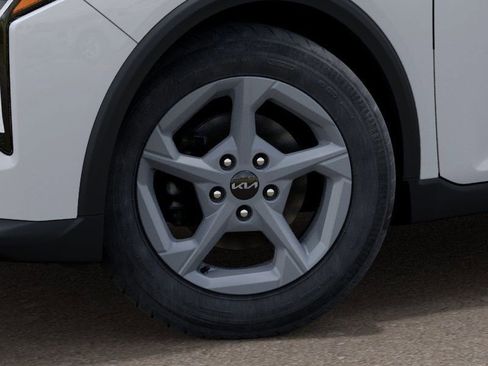 Certified 2025 Kia K4 FWD image 11