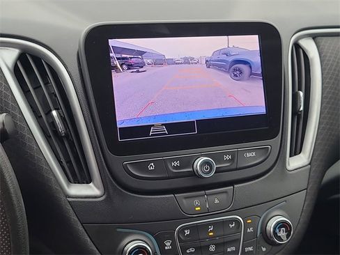 Used 2023 Chevrolet Malibu LT image 33