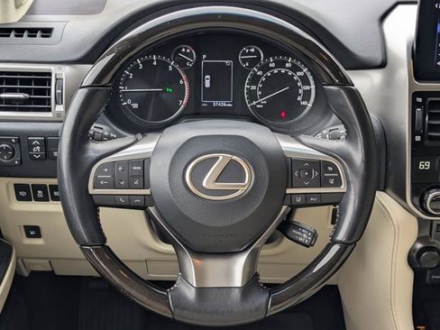 Used 2023 Lexus GX 460 Premium image 21