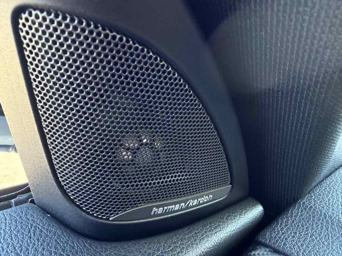 Used 2017 BMW M2 RWD image 23