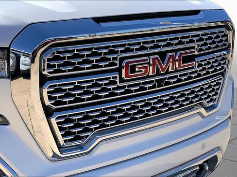 Used 2020 GMC Sierra 1500 Denali w/ Denali Ultimate Package AWD/4WD image 29