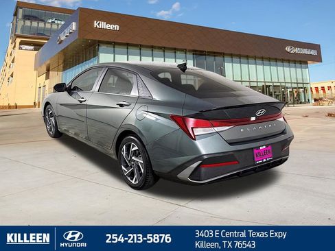 Used 2025 Hyundai Elantra Sport FWD image 6