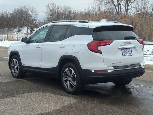 Used 2021 GMC Terrain SLT image 5