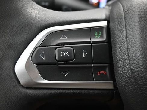 Used 2025 Jeep Compass Limited AWD/4WD image 11