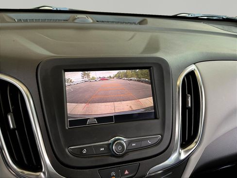 Used 2022 Chevrolet Equinox LS FWD image 14