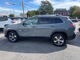Certified 2019 Jeep Cherokee Limited image 4