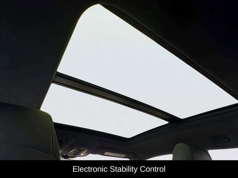 Used 2022 Lamborghini Urus image 12