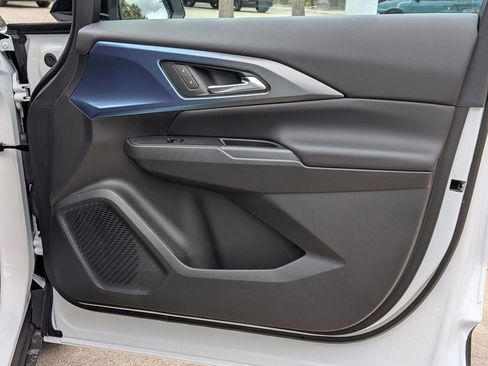 New 2026 Chevrolet Equinox EV LT FWD image 19
