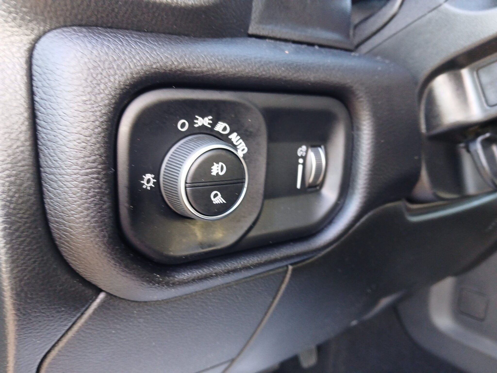 Certified 2024 RAM 2500 Big Horn w/ Night Edition AWD/4WD image 39