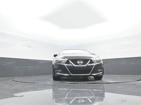 Used 2018 Nissan Maxima Platinum image 27