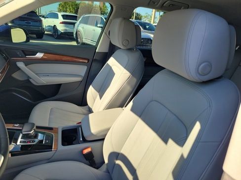 Certified 2022 Audi Q5 2.0T Premium w/ Convenience Package image 15
