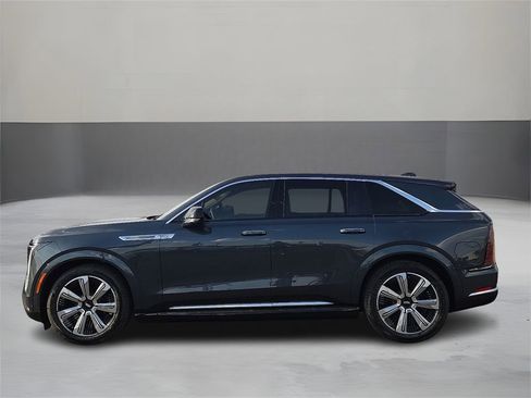 New 2026 Cadillac Escalade IQ Luxury 1 w/ LPO, Floor Liner Package image 2