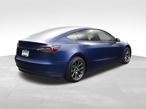 Used 2021 Tesla Model 3 Standard Range Plus RWD image 5