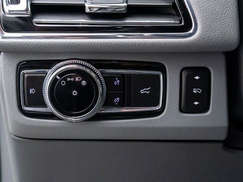 Used 2021 Lincoln Navigator Reserve w/ Luxury Package image 23