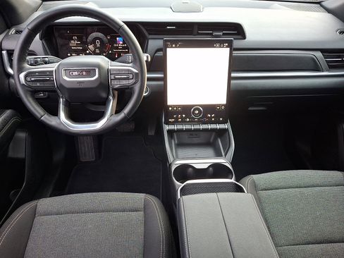 Used 2025 GMC Terrain Elevation image 11