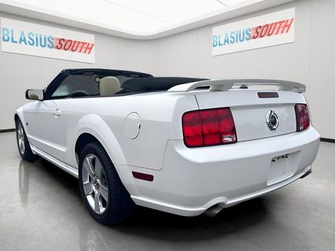 Used 2007 Ford Mustang GT RWD image 9