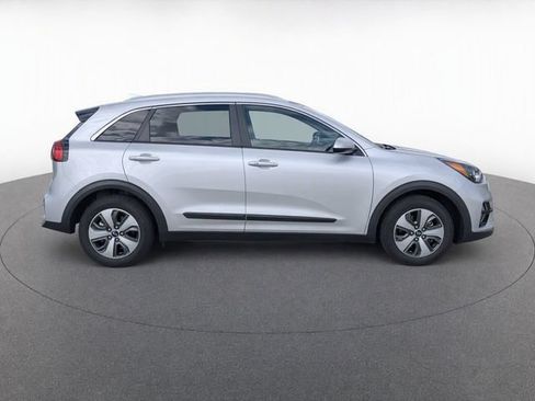 Used 2021 Kia Niro LX FWD image 8