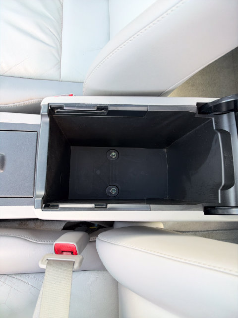 Used 2014 Toyota Camry XLE w/ Leather Package FWD image 13
