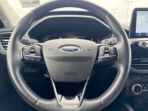 Used 2023 Ford Escape Active AWD/4WD image 17