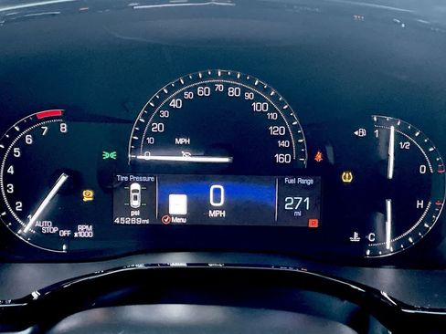 Used 2018 Cadillac XT5 Luxury w/ LPO, Wheel Lock Package image 29