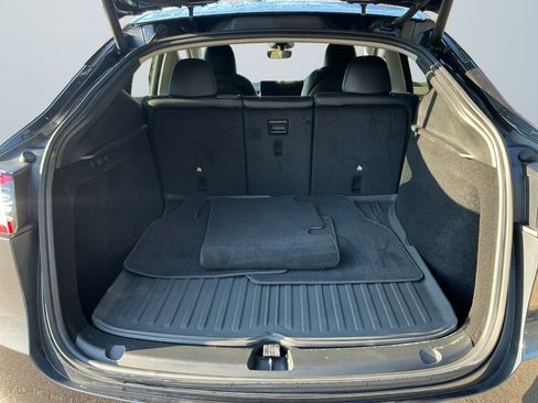 Used 2024 Tesla Model Y Long Range image 17