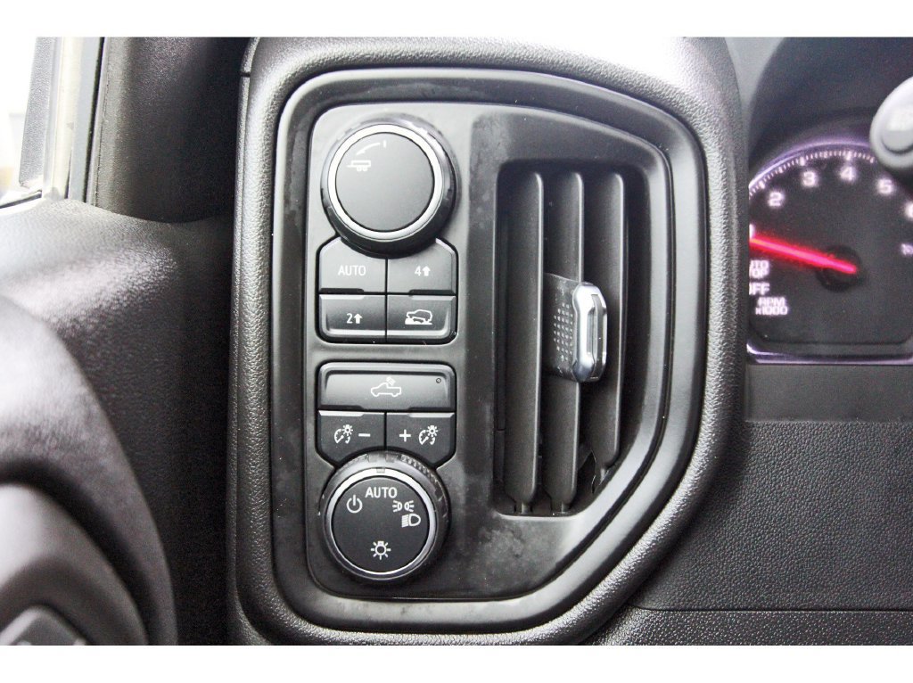Used 2022 Chevrolet Silverado 1500 Custom AWD/4WD image 23