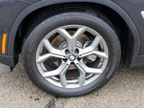 Used 2022 BMW X4 xDrive30i w/ Parking Assistance Package image 7