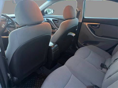 Used 2016 Hyundai Elantra SE w/ Option Group 02 FWD image 29