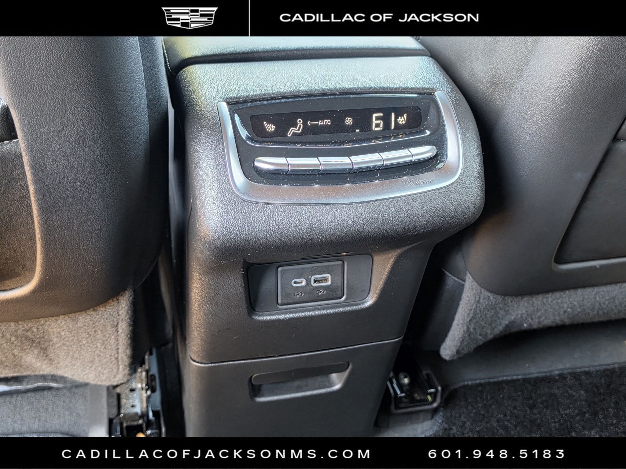 Used 2020 Cadillac XT6 Premium Luxury AWD/4WD image 22