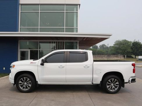 Used 2022 Chevrolet Silverado 1500 RST AWD/4WD image 6