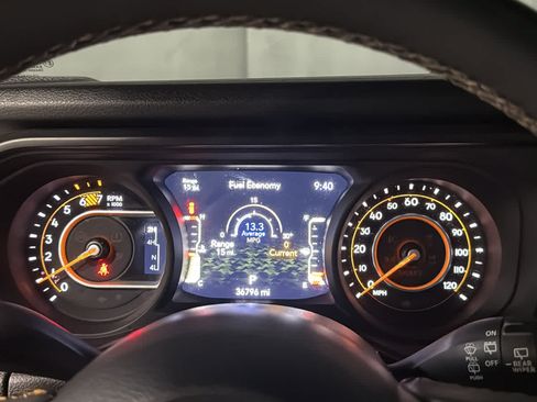 Used 2024 Jeep Wrangler Unlimited Sport AWD/4WD image 14