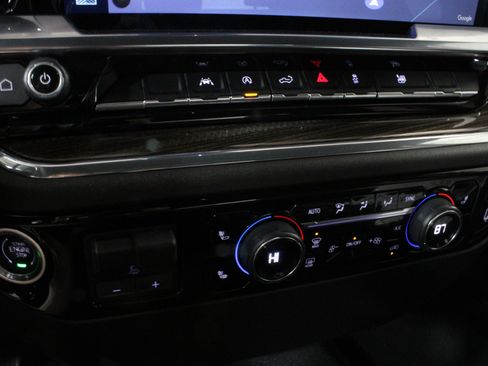 Used 2024 Chevrolet Silverado 1500 RST w/ Protection Package image 16