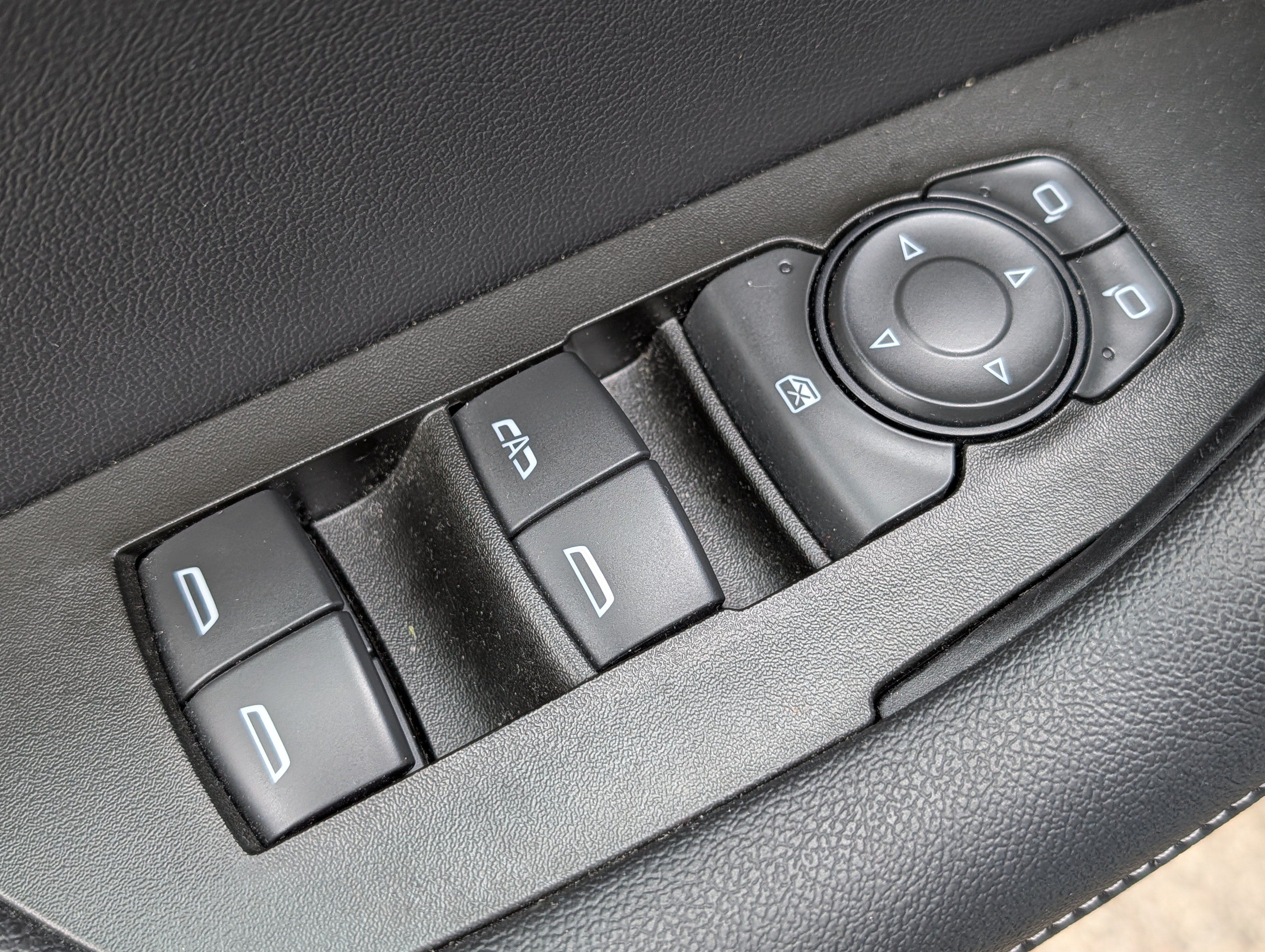 Certified 2025 Chevrolet Blazer LT AWD/4WD image 14