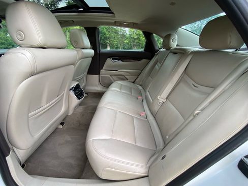 Used 2016 Cadillac XTS Luxury w/ Driver Awareness Package image 11