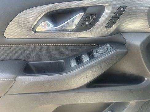 Used 2019 Chevrolet Traverse Premier w/ LPO, Blackout Package image 5