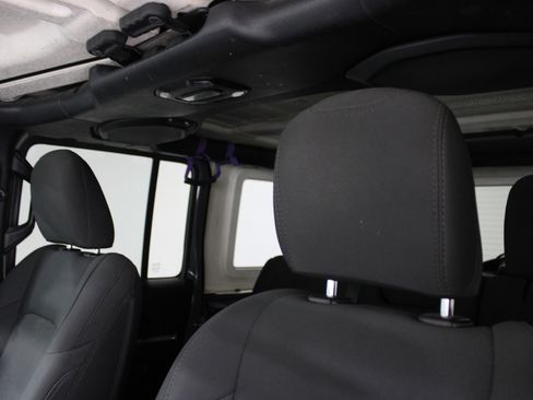 Used 2020 Jeep Wrangler Unlimited Sport S AWD/4WD image 5