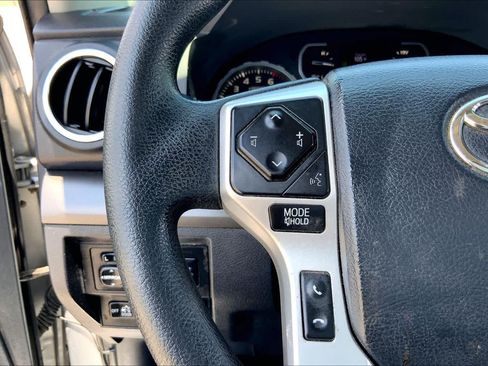 Used 2019 Toyota Tundra SR5 w/ SR5 Upgrade Package AWD/4WD image 23