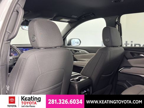 Used 2026 Chevrolet Traverse LT w/ Driver Confidence Package FWD image 16