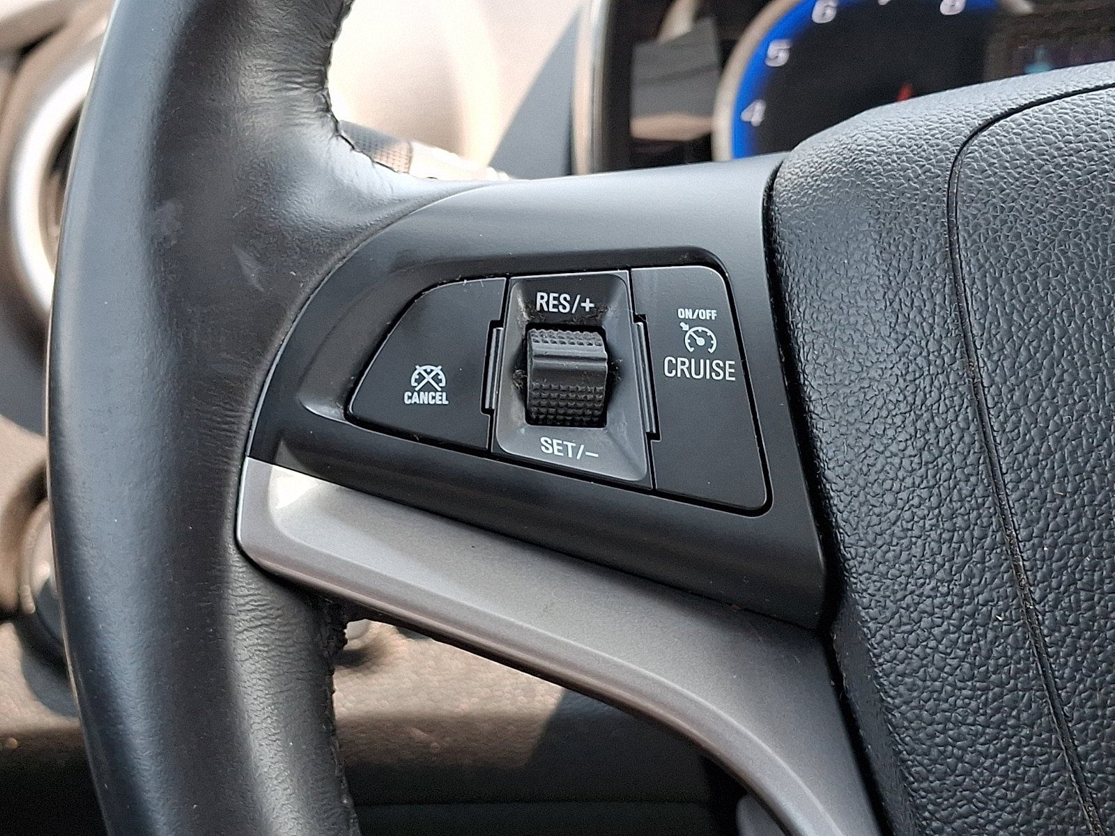 Used 2016 Chevrolet Trax LT w/ LT Sun and Sound Package AWD/4WD image 21