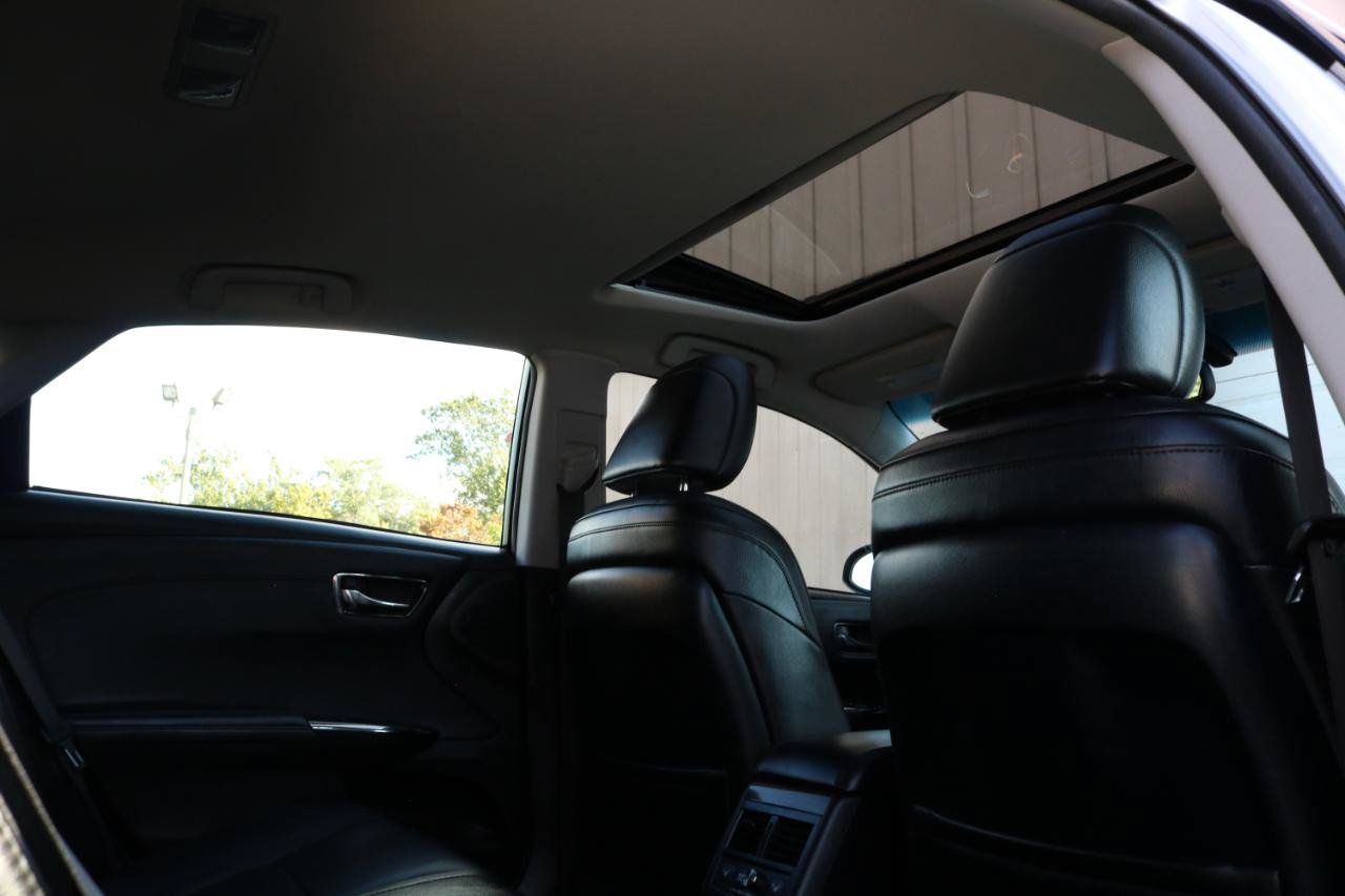 Used 2013 Toyota Avalon Limited FWD image 35
