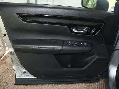 Used 2023 Honda CR-V Sport Touring image 10