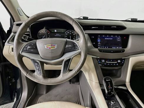 Used 2021 Cadillac XT5 Premium Luxury FWD image 19