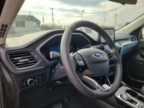 Used 2023 Ford Escape Active image 21