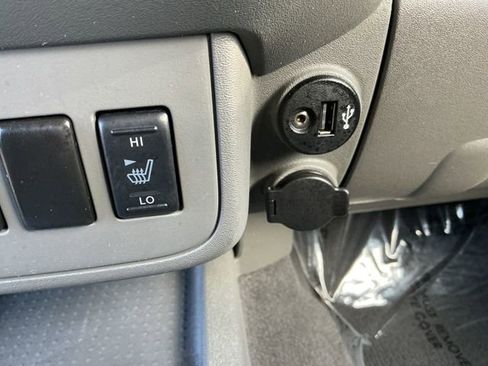 Used 2020 Nissan Frontier SV w/ Midnight Edition Floor Mats image 50