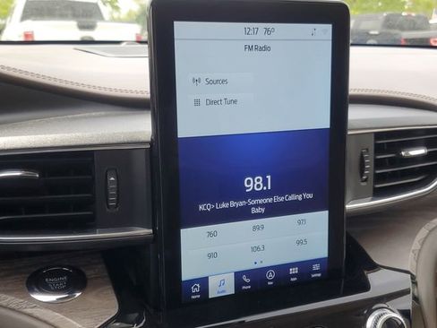 Used 2022 Ford Explorer Platinum w/ Equipment Group 601A image 17