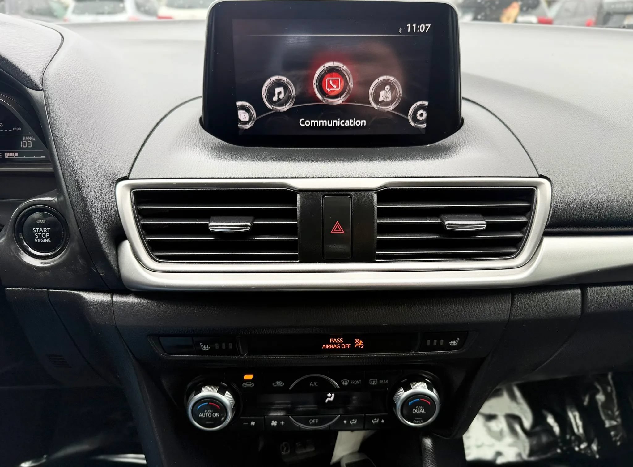 Used 2018 MAZDA MAZDA3 Touring FWD image 16