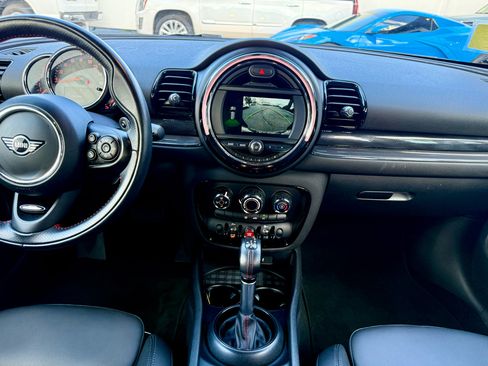 Used 2019 MINI Cooper Clubman S image 30