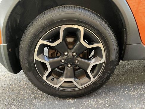 Used 2013 Subaru Crosstrek 2.0i Limited AWD/4WD image 36